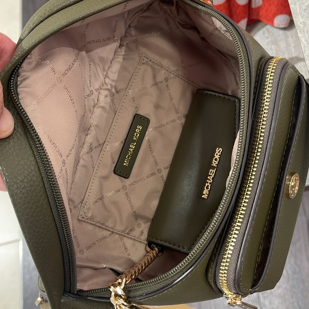 Michael Kors Maisie Large Pebbled Leather 2-in-1 Sling Pack Waist Bag Fanny Pack - Picture 4 of 16